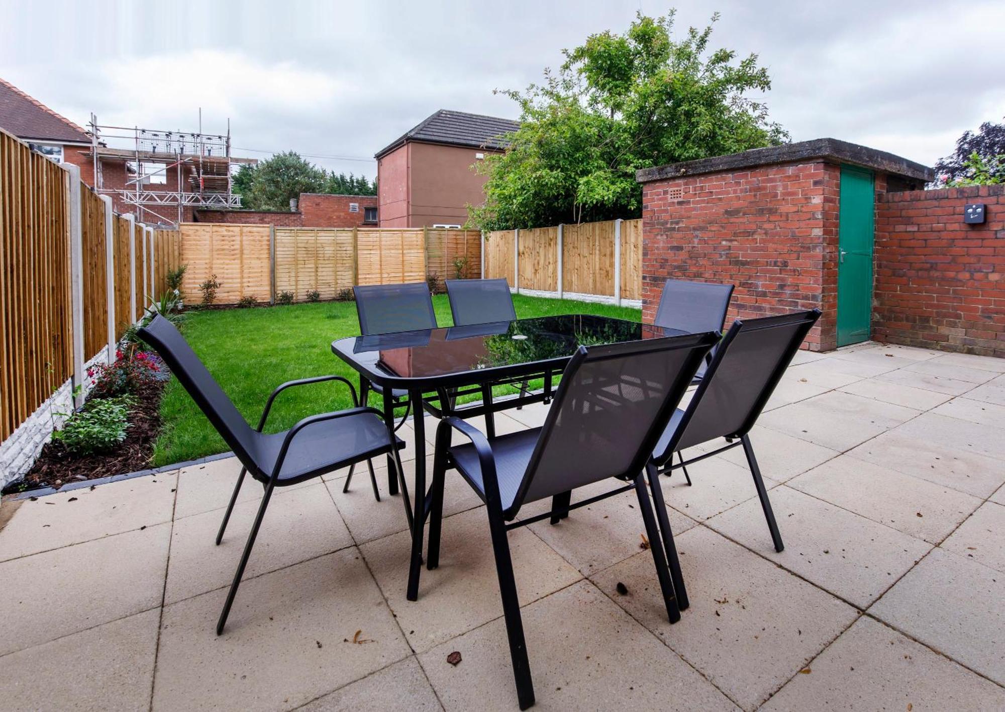 The Burton York 3 Bedroom House Sleeps 6 Exterior photo